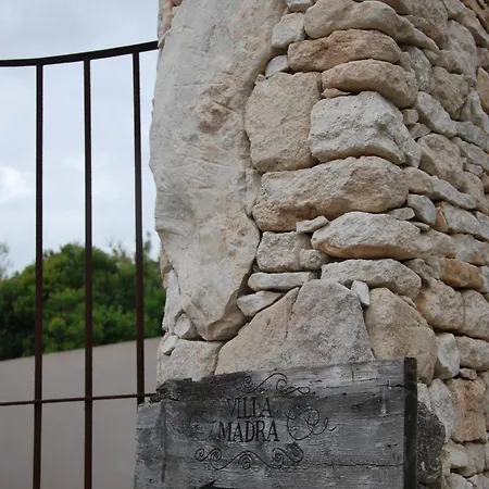 Madra Villa Bonifacio (Corsica)