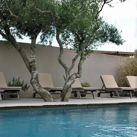 Madra Villa