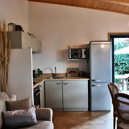 Madra * Bonifacio (Corsica)