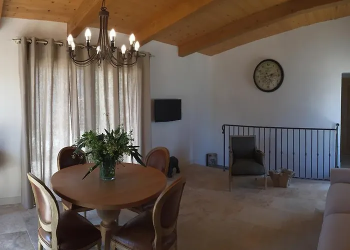 Madra Villa